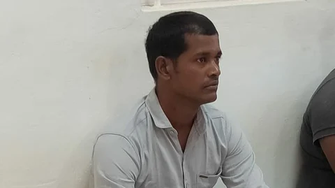 சுரேஷ்