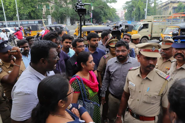 மருத்துவர்கள் போராட்டம்
