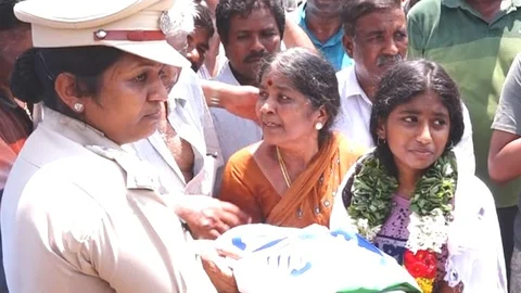 செந்தில்குமாரின் மகள் ஸ்ரீதன்யா