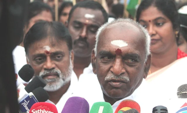 பொன்.ராதாகிருஷ்ணன்