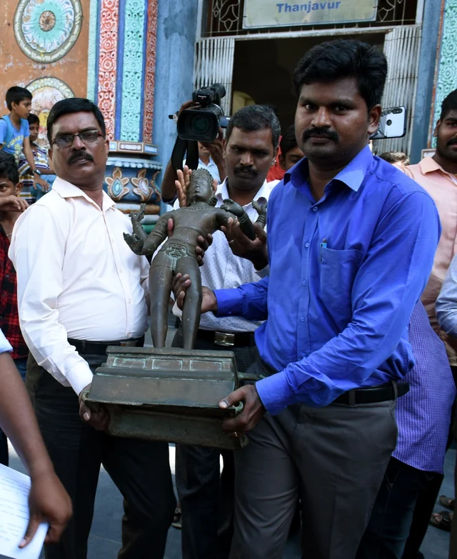 மீட்கப்பட்ட சிலை