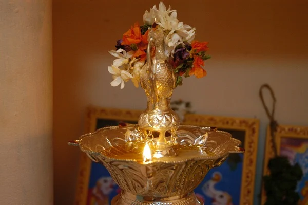 அகல் விளக்கு