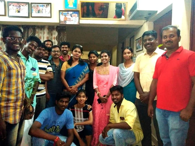 'பசியாற்று' குழு