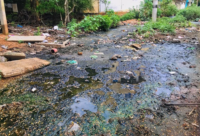 கழிவு நீர்