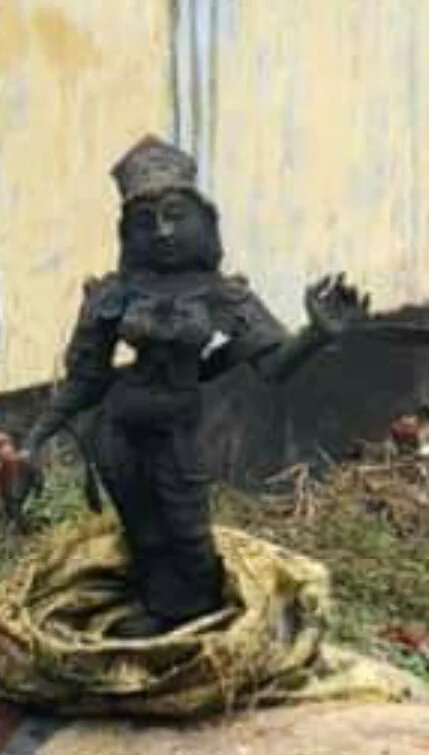 வெண்கல அம்மன் சிலை