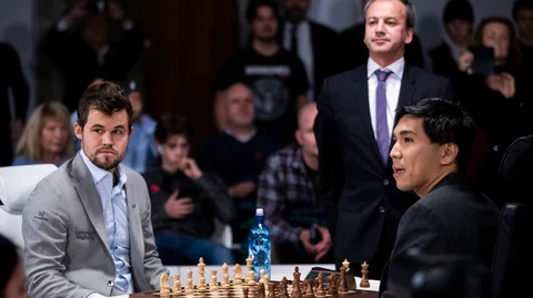 Carlsen and So