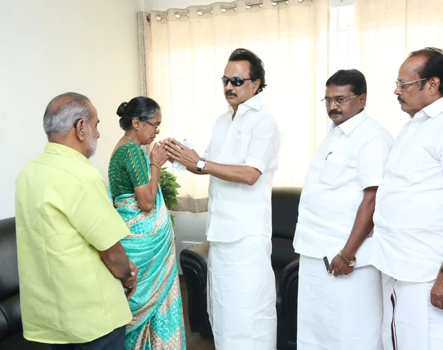 ஸ்டாலின்