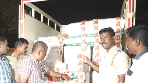 பறிமுதல் செய்யப்பட்ட குட்கா மூட்டைகள்