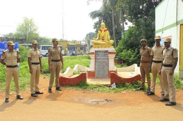 திருவள்ளுவர் சிலைக்குப் பாதுகாப்பு