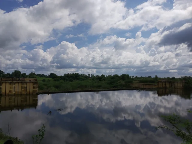 நீர்