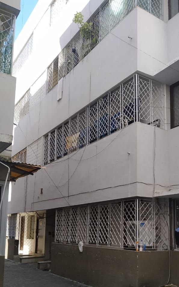 விஸ்வநாதனின் வீடு