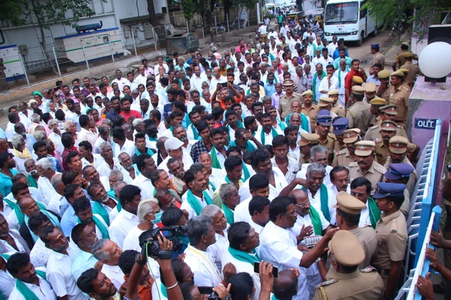 விவசாயிகள் போராட்டம்