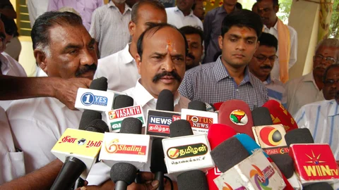 அமைச்சர் கடம்பூர் ராஜூ