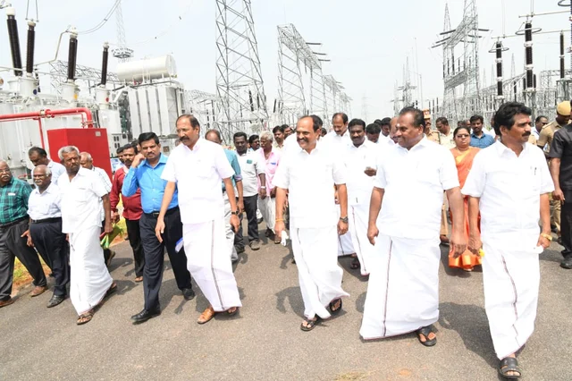 துணை மின் நிலையத்தில் ஆய்வு