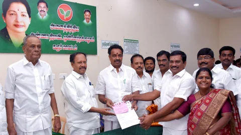 தம்பிதுரை
