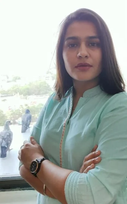 `இரண்டே நிமிட அவகாசம்; ஷிஃப்டு முறையில் பாதுகாப்பு!’- பா.ஜ.க கோட்டையை அசைத்த இளம்பெண்