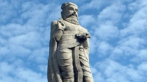 திருவள்ளுவர் சிலை