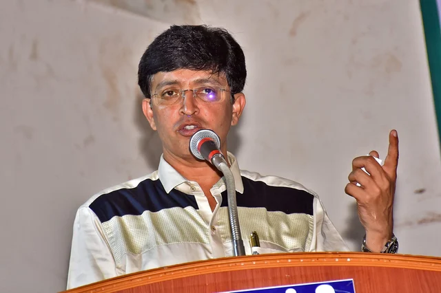 ராதாகிருஷ்ணன்