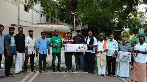 தன்னார்வலர்கள் குழு