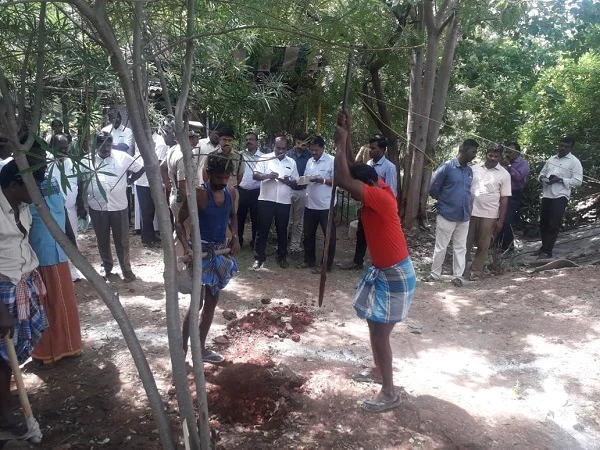 உடலைக் கண்டுபிடிக்கும் பணி நடக்கிறது
