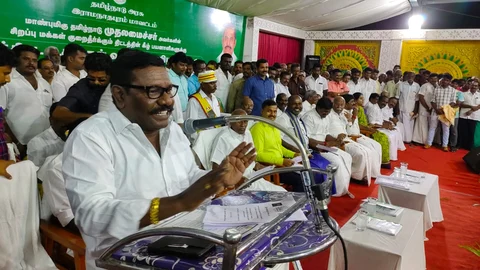 கருணாஸ்