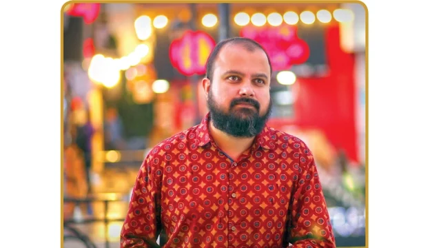 `டேட்டிங் குரு' வருண் மன்னவா