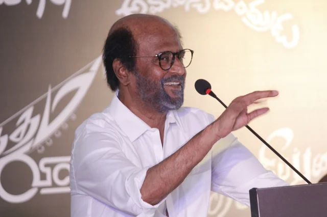 `வள்ளுவரும் மாட்ட மாட்டார்.. நானும் மாட்ட மாட்டேன்!’ - போயஸ் கார்டனில் தகித்த ரஜினி