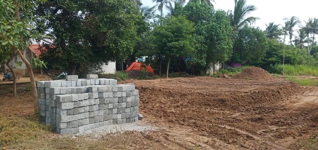 வீடு கட்டும் பணி