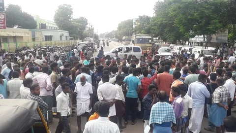 சாலை மறியல்