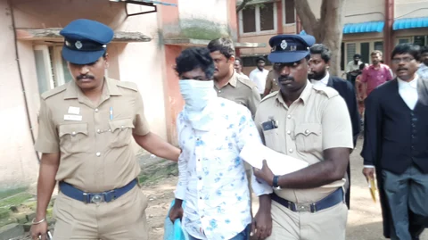 நீதிமன்றத்தில் சரணடைந்த விஜய்