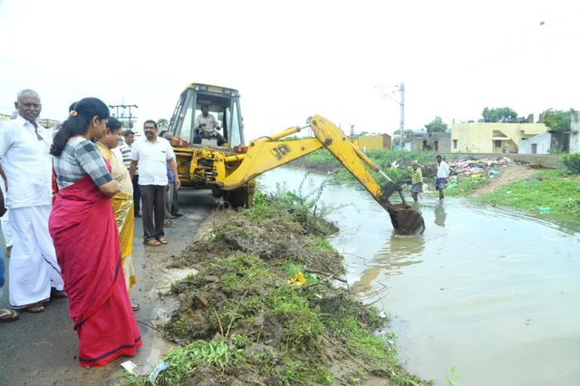 கனிமொழி