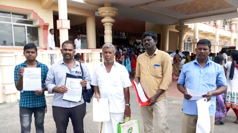 பணத்தை இழந்தவர்கள்.
