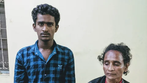 தாய் சாந்தியுடன் மகன் நாகராஜ்