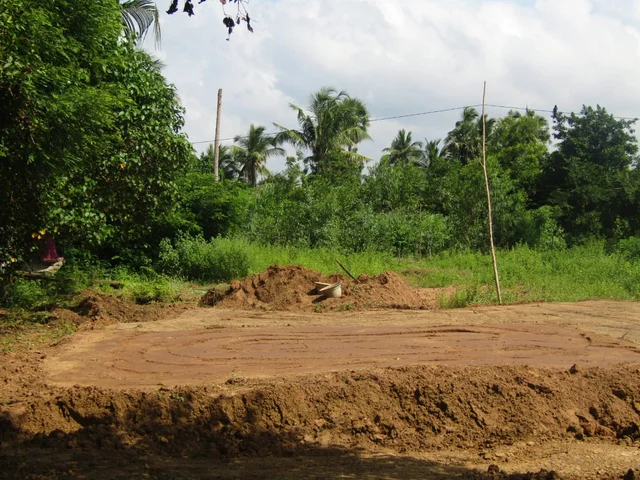 வீடு கட்டும் பணி