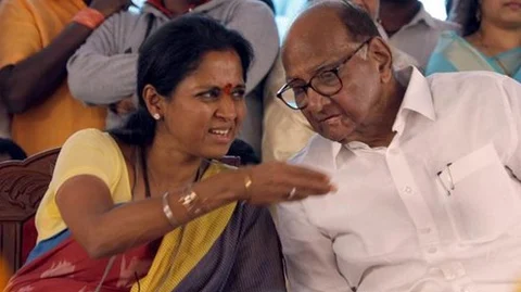 சரத்பவாருடன் சுப்ரியா சுலே