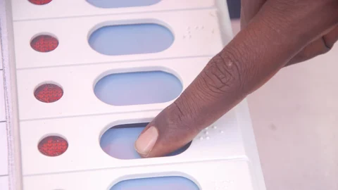 வாக்குப்பதிவு இயந்திரம்