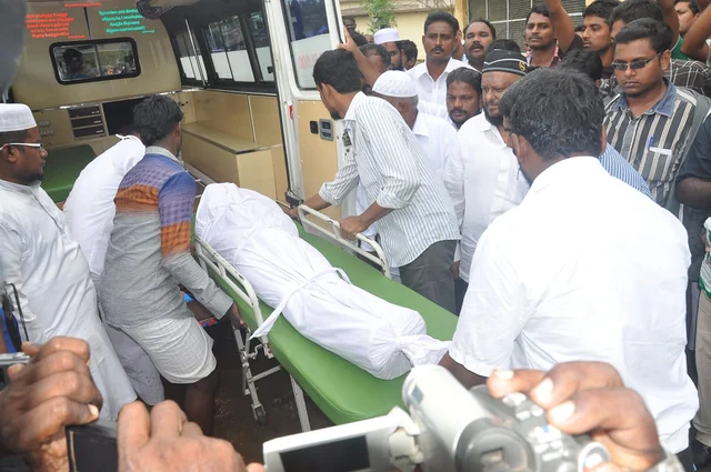 செய்யது முகமது உடல் (பழைய படம்)