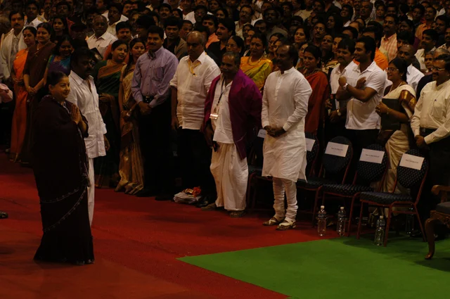 'கலைத்தாய்க்குக் கலை உலகின் நன்றி விழா'வில்