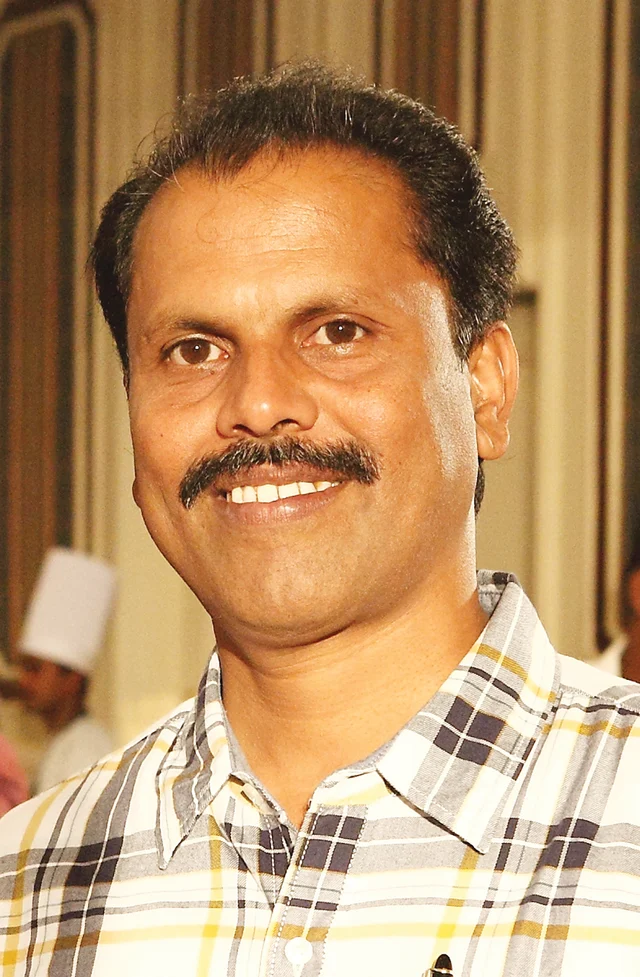 நிதி ஆலோசகர் ஸ்ரீதரன்