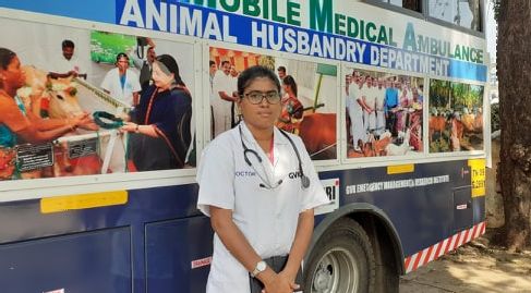 Dr.Nanthini