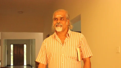 director arunmozhi
