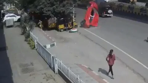 கார் விபத்து