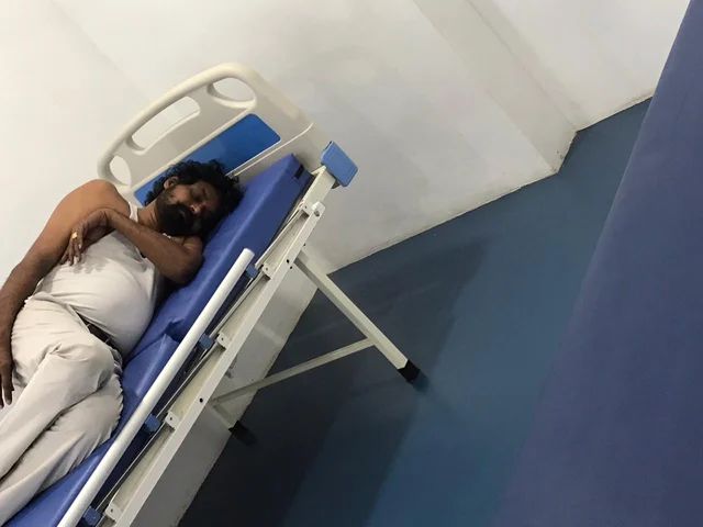 மருத்துவமனையில் மு.களஞ்சியம்