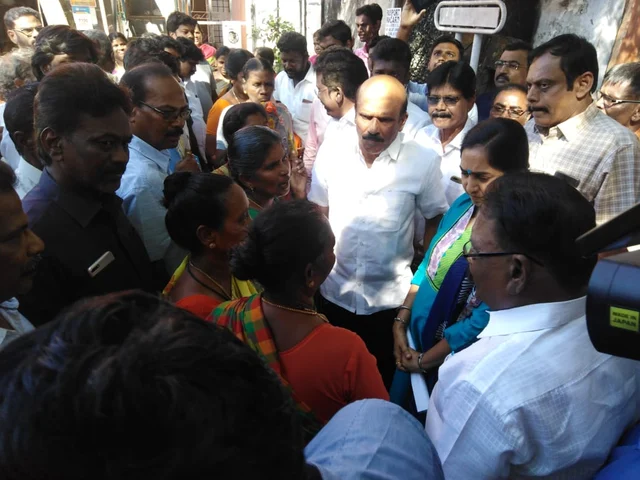 தமிழச்சி தங்கபாண்டியன்