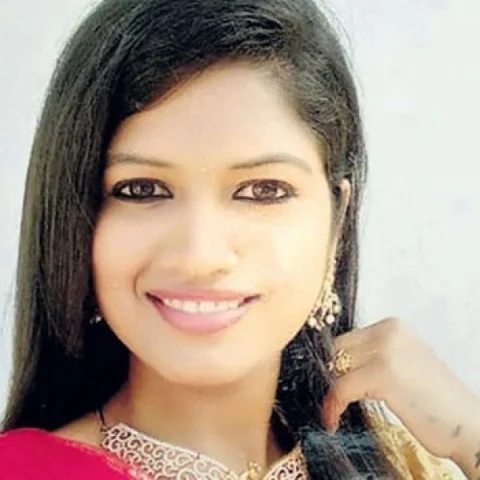 யாஷிகா