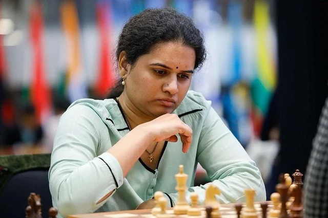`ஜியோங்கியின் தவறான ஆட்டம்; டை பிரேக்!'- எப்படி சாம்பியன் ஆனார் கோனேரு ஹம்பி?!