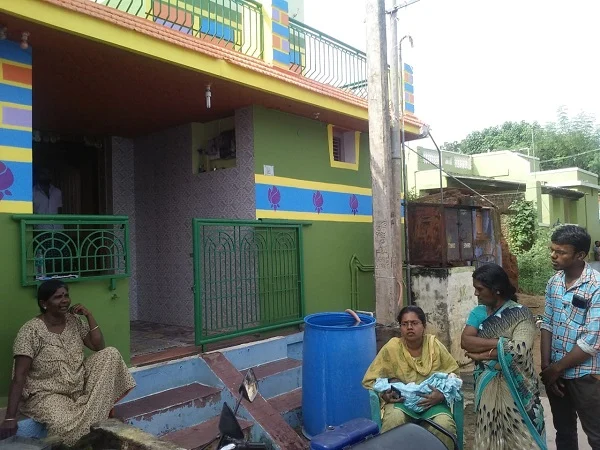கைக்குழந்தையுடன் போராட்டம்