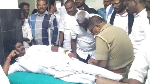 தி.மு.க-அ.தி.மு.க-விடையே நடந்த மோதல்