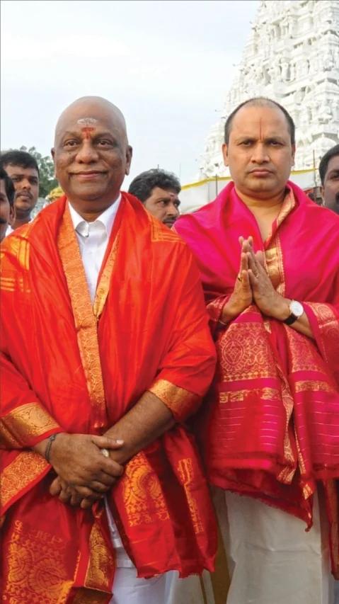 சேகர் ரெட்டியுடன் பன்னீர்செல்வம்