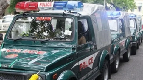 காவல் ரோந்து வாகனம்